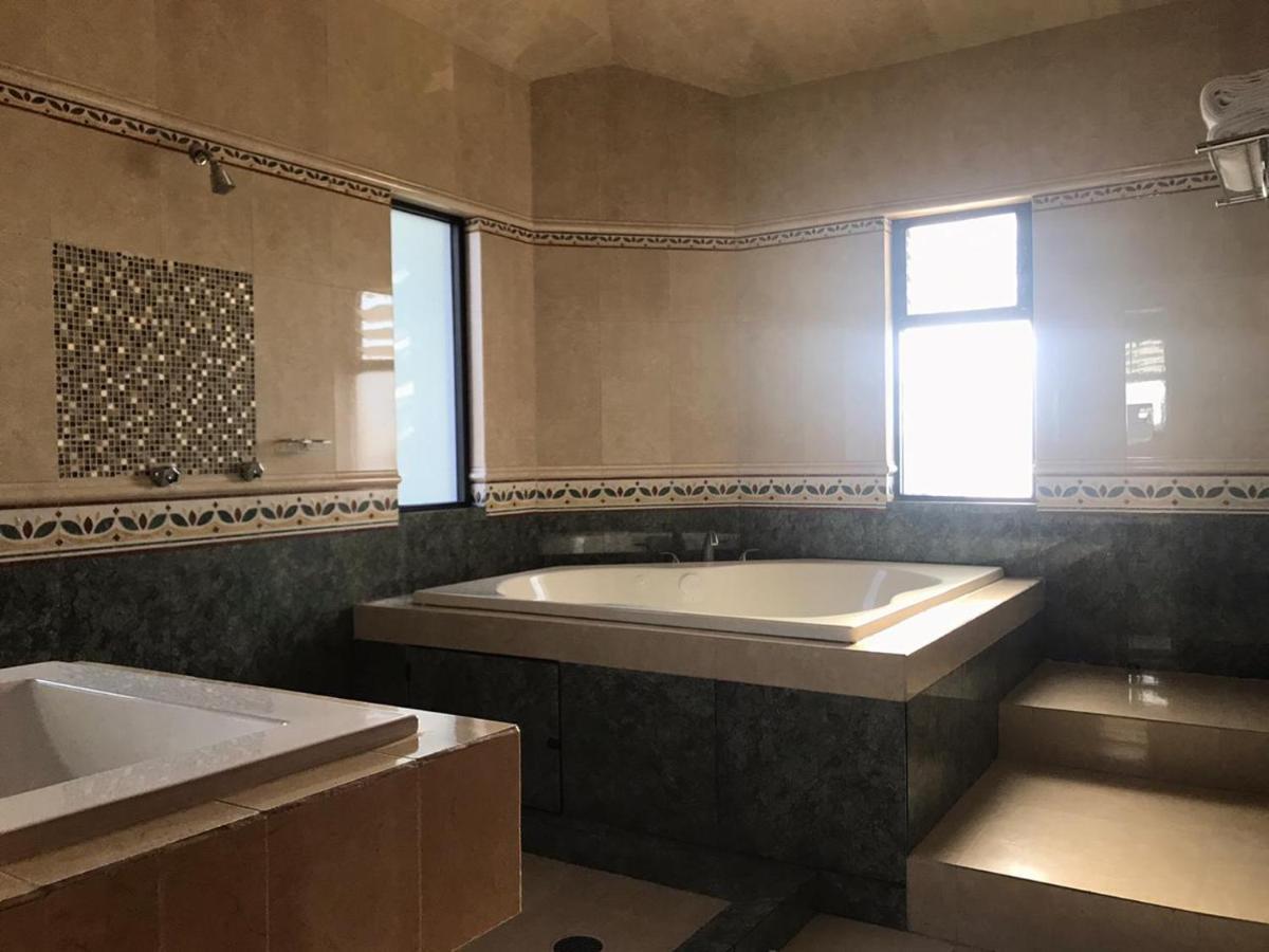 Hotel Candelero Yuriria Екстериор снимка