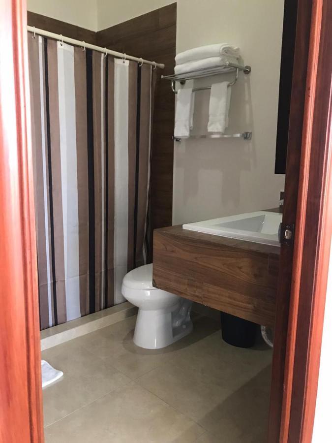 Hotel Candelero Yuriria Екстериор снимка